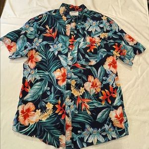 Old navy men’s Hawaiian shirt